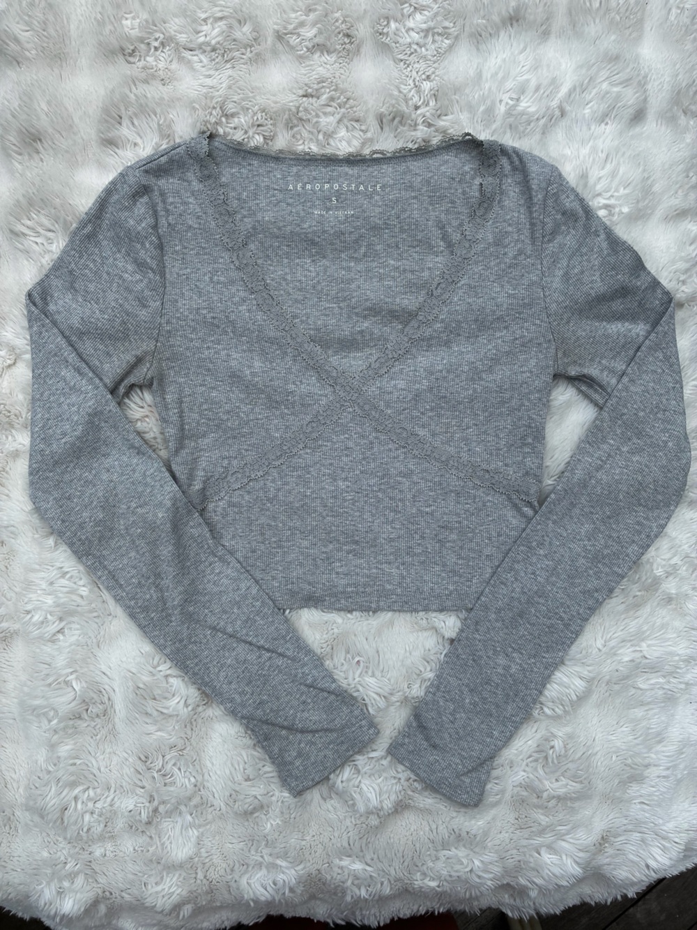 Lace Trim Long-sleeve Top Aeropostale